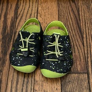 Keen Kids Black and Lime Water Shoes